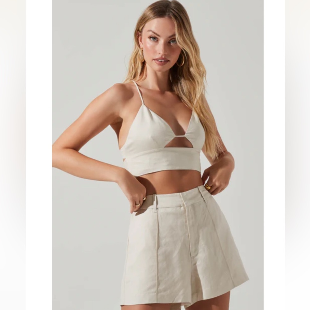 Amaiah Cut Out Crop Top - ASTR The Label
